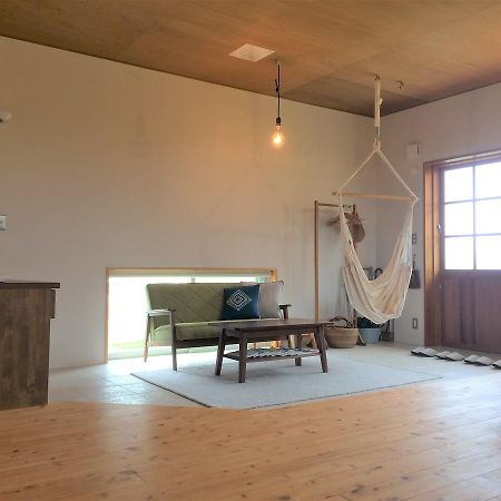 Bed and Breakfast Sumica Okinawa Exterior foto